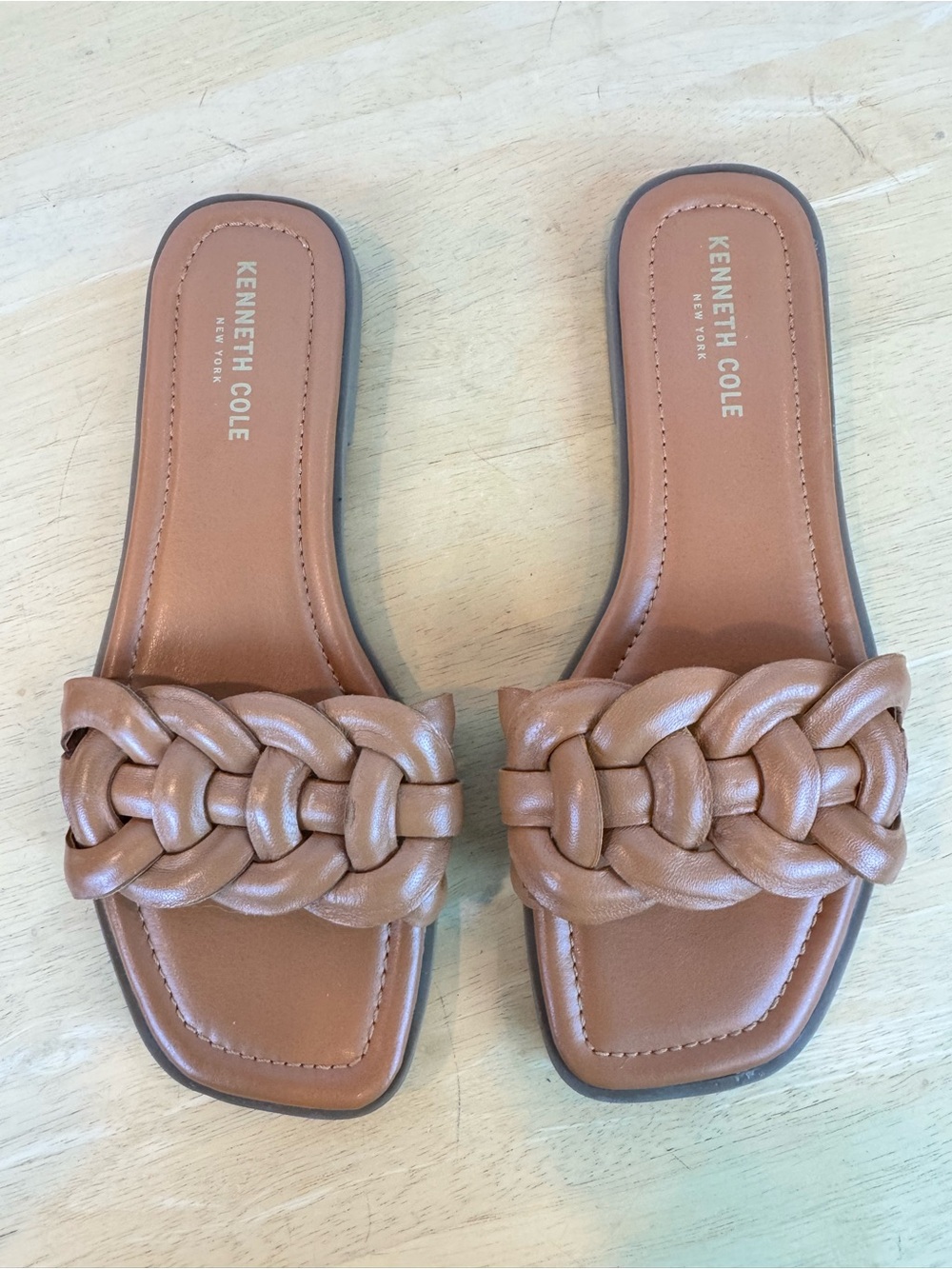 Kenneth Cole | Saddle Brown Slide Sandal, 8 - Picture 3 of 10